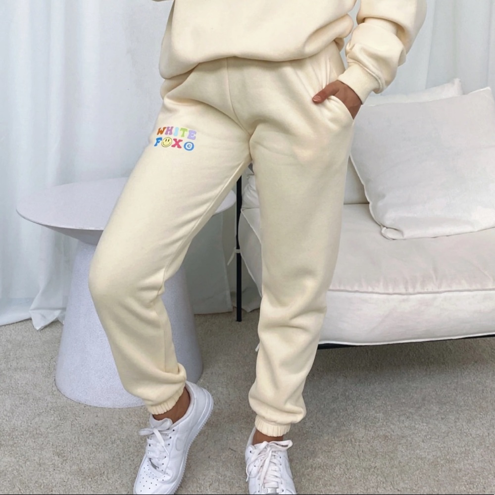 WHITE FOX joggers